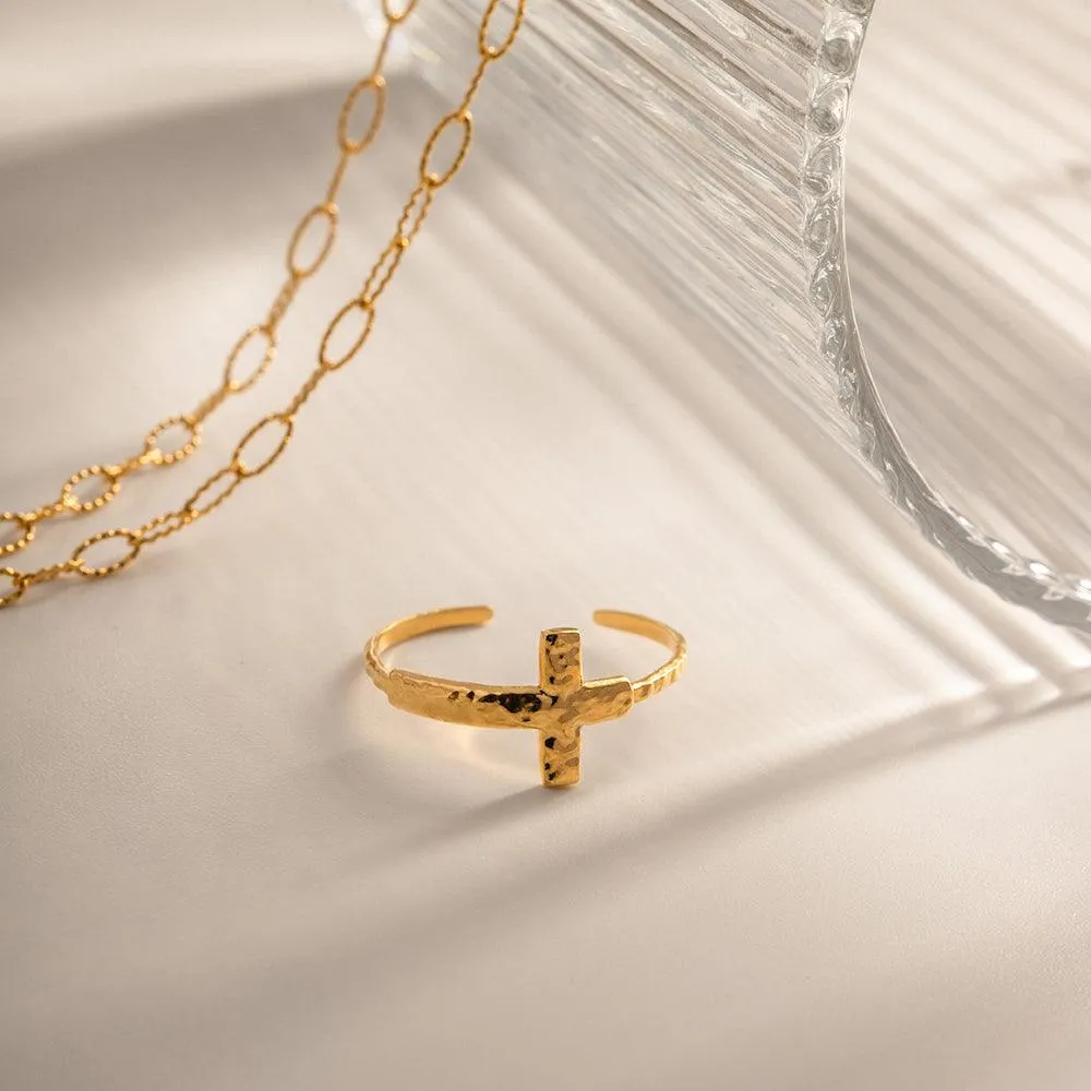 Cross Resizable Ring