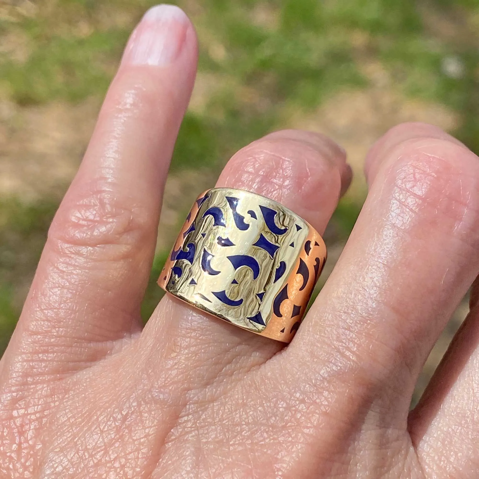 Fine Wide 14K Gold Plique a Jour Enamel Ring Band